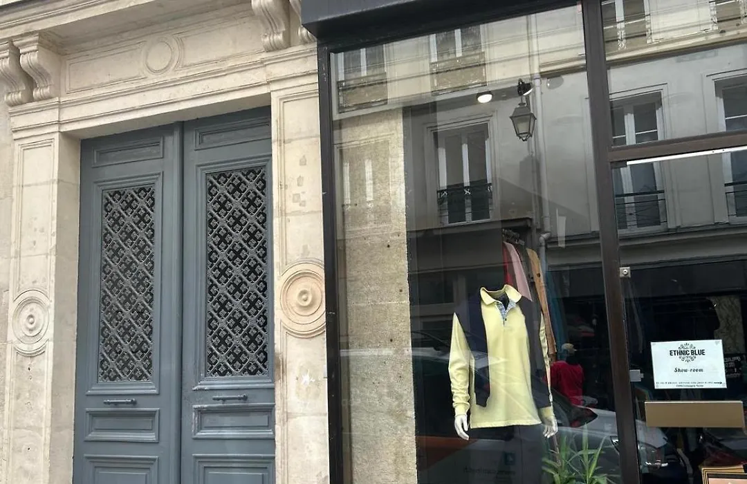 Joli studio rue de Nazareth-1